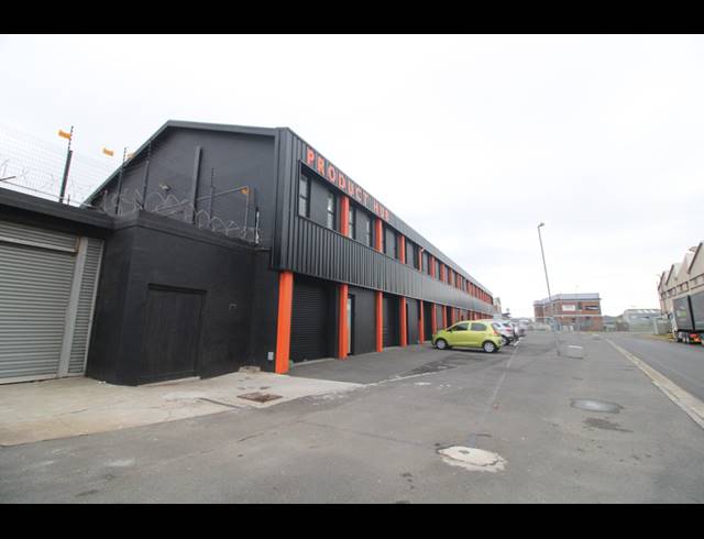 198M² WAREHOUSE TO LET IN NDABENI